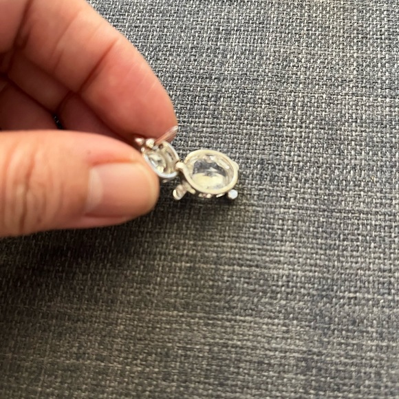 Crystal Lucky Cat Pin Kitty Mobile Body AVON Jewelry Statement Lapel Brooch New - Picture 4 of 5